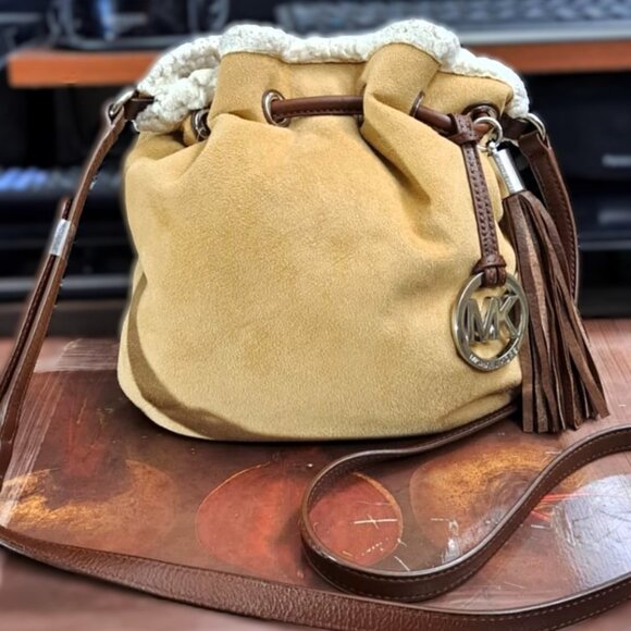 Michael Kors Shearling Sling Bag w/ Genuine Leather Strap & Tassel - Picture 1 of 13